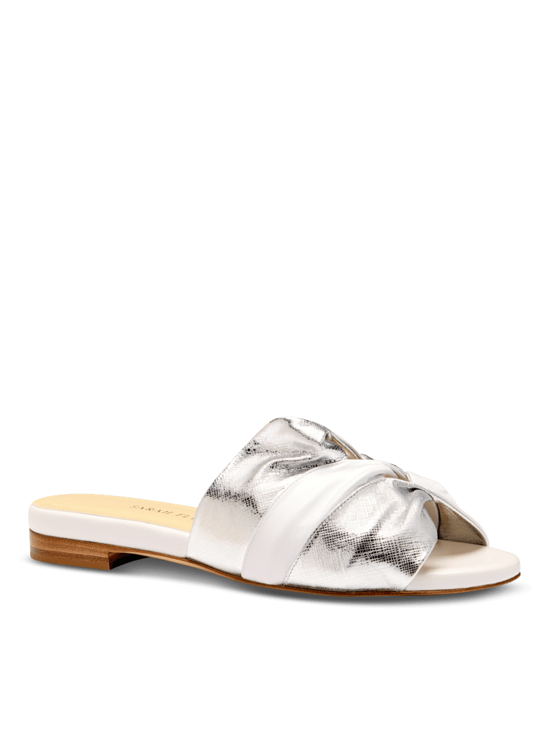 24 10 21 SF ARABESQUE SLIDE WHITE NAPPA SILVER TEXTURED SAFFIANO 02